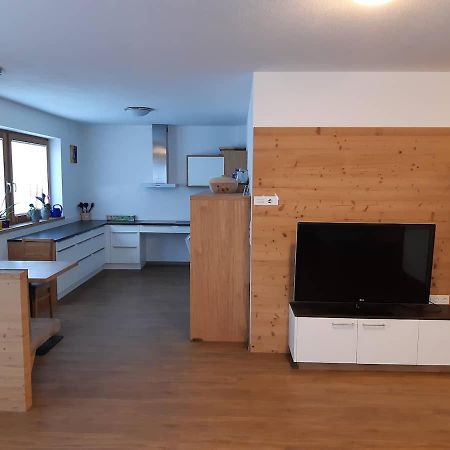Großzügiges Apartment Georg Mayrhofen Hollenzen Exterior foto