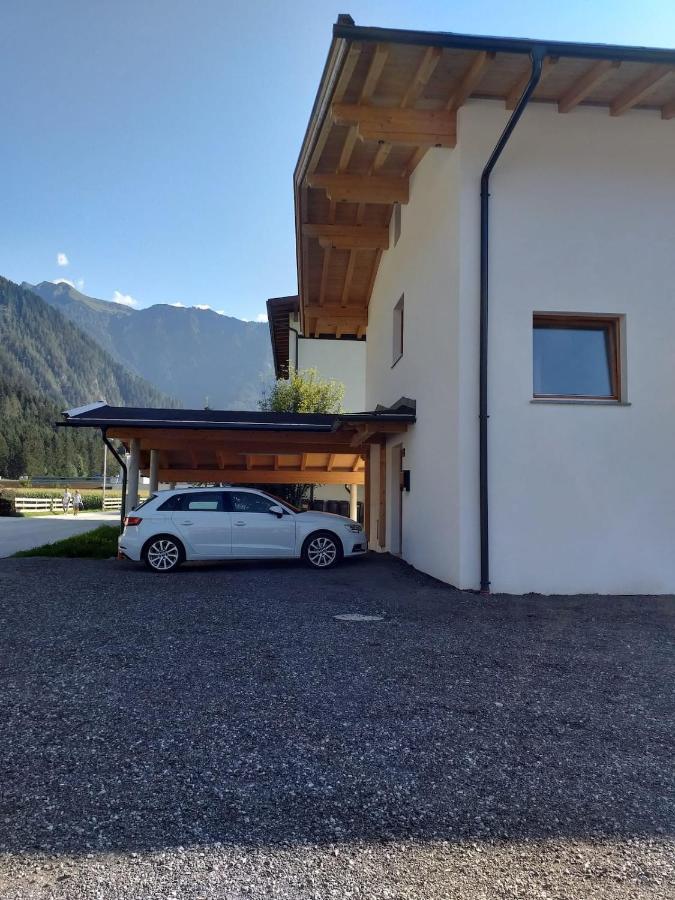 Großzügiges Apartment Georg Mayrhofen Hollenzen Exterior foto