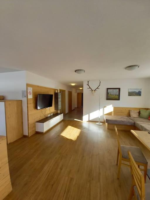 Großzügiges Apartment Georg Mayrhofen Hollenzen Exterior foto