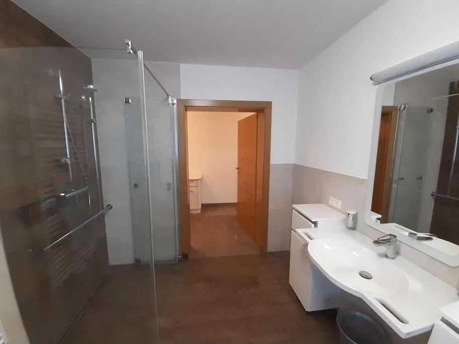 Großzügiges Apartment Georg Mayrhofen Hollenzen Exterior foto